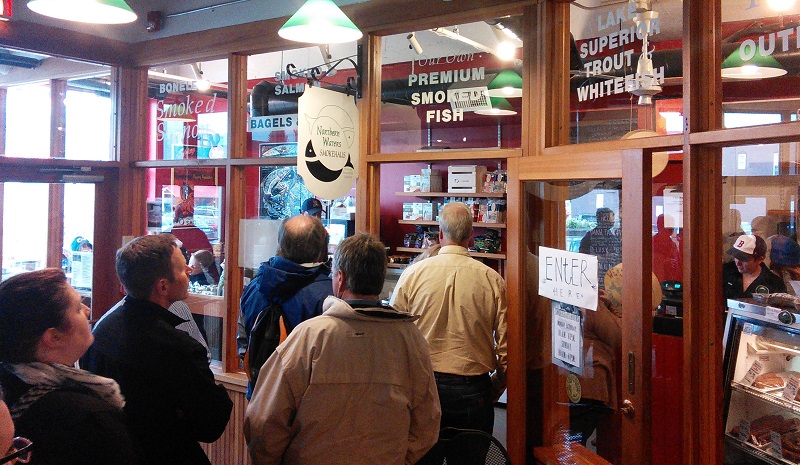 NWS-lunch-line