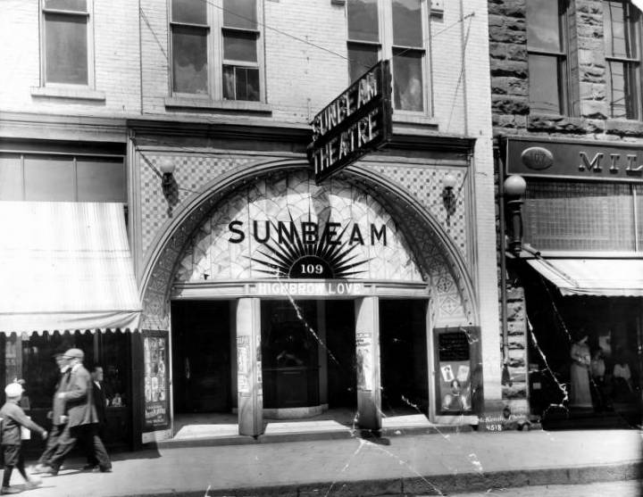 Sunbeam Theatre Duluth 1915